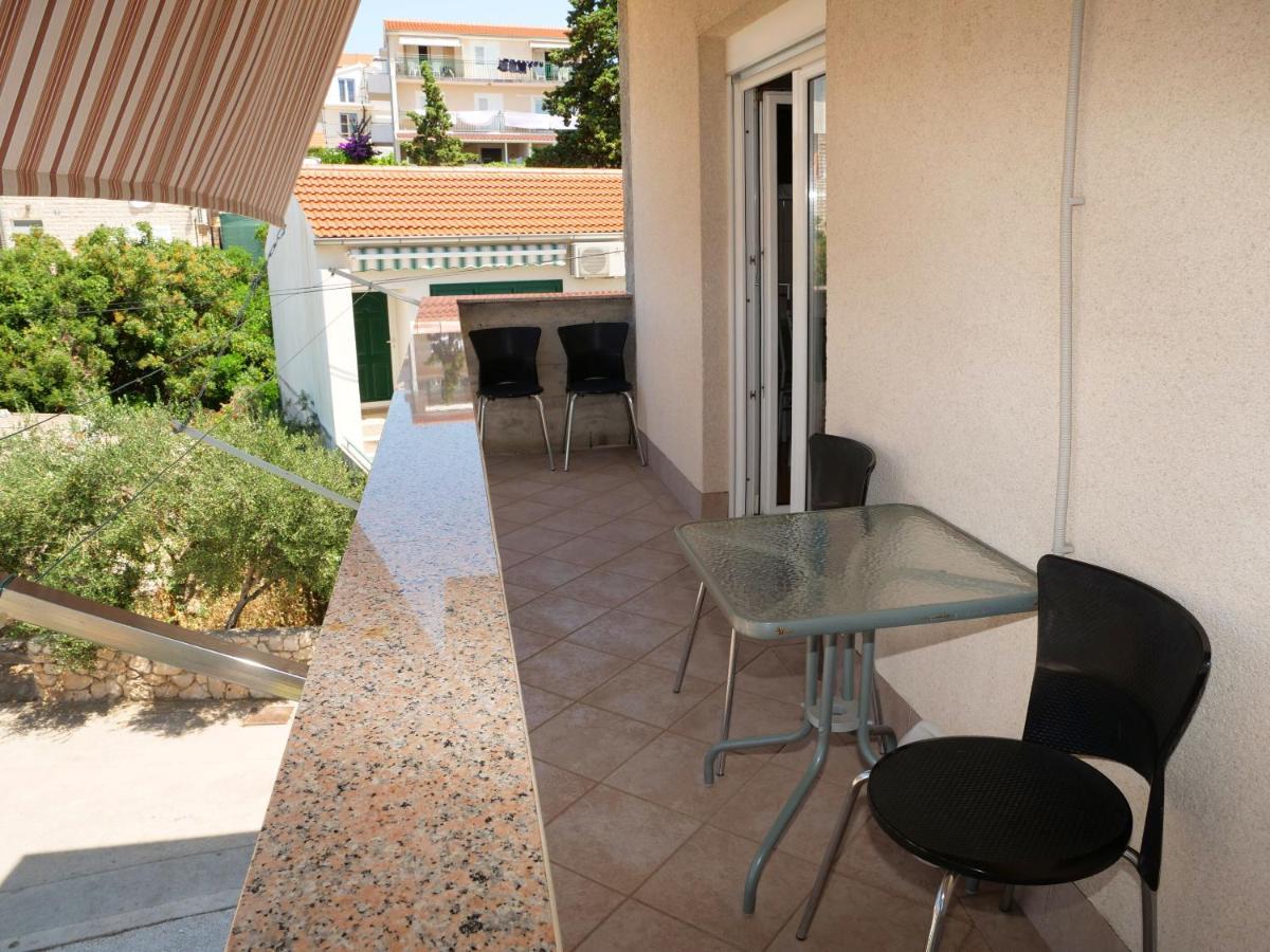 Apartment Vlade *